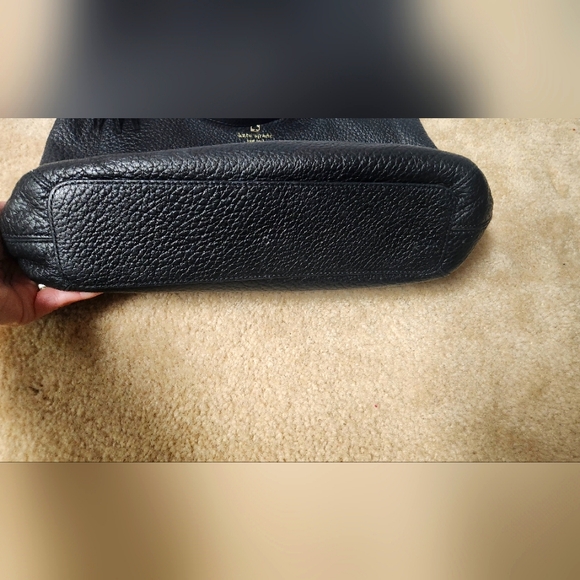 Kate Spade Black Leather Shoulder Bag Pebbeled Black Leather Striped Interior - Picture 5 of 9